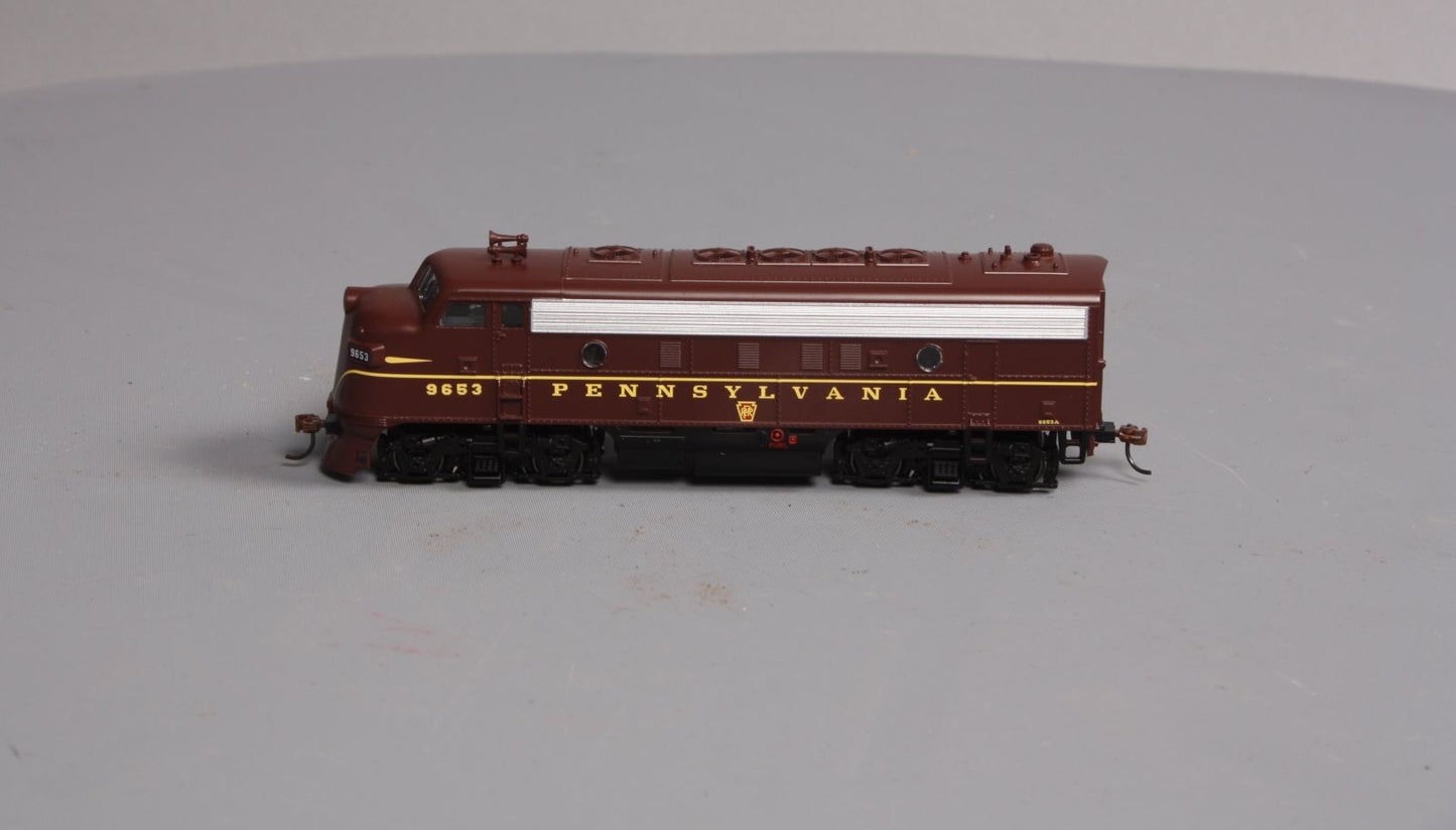 Roundhouse 14782 HO Pennsylvania F7A Diesel Locomotive #9653