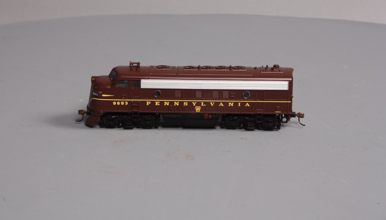 Roundhouse 14782 HO Pennsylvania F7A Diesel Locomotive #9653