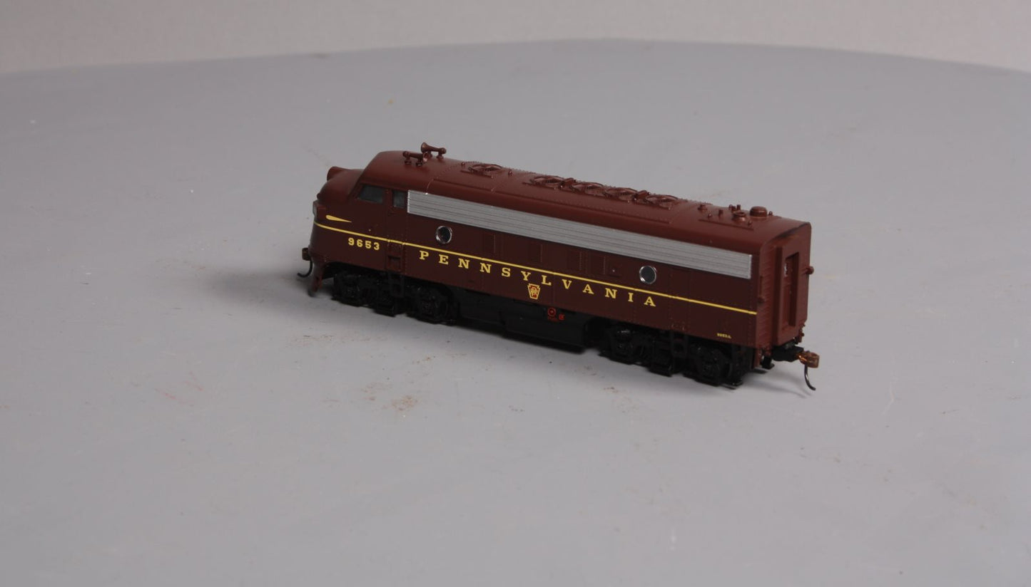 Roundhouse 14782 HO Pennsylvania F7A Diesel Locomotive #9653