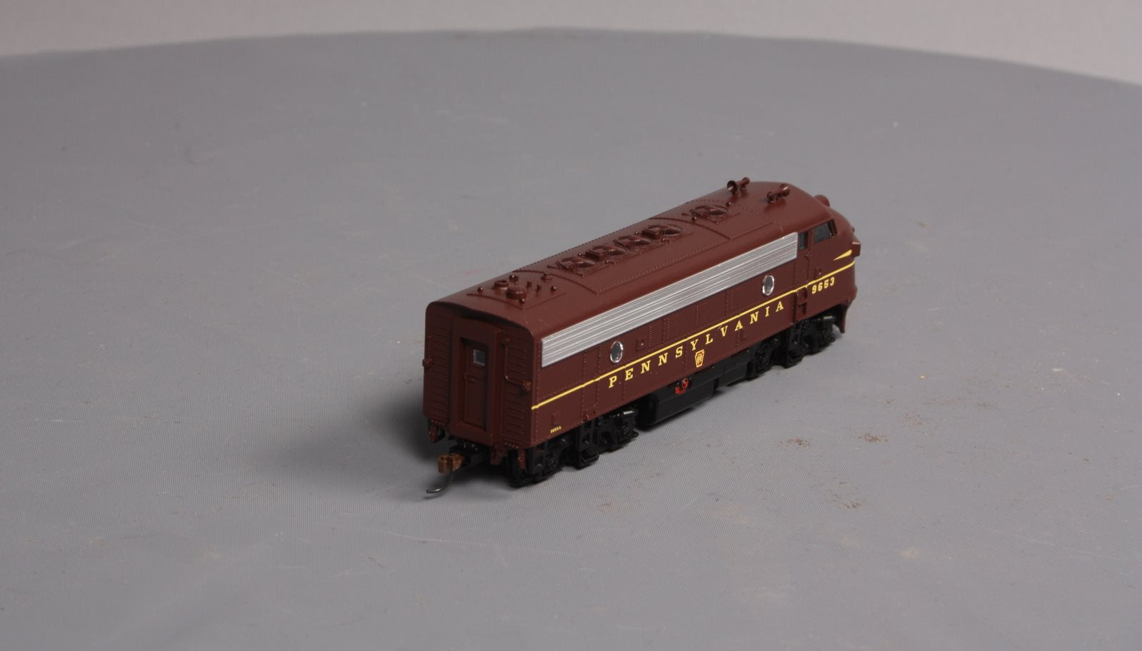 Roundhouse 14782 HO Pennsylvania F7A Diesel Locomotive #9653