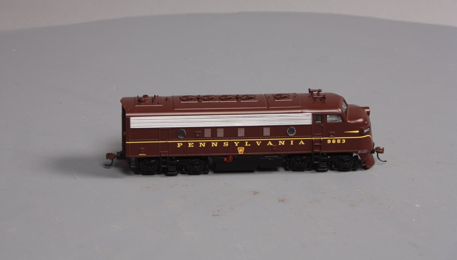 Roundhouse 14782 HO Pennsylvania F7A Diesel Locomotive #9653