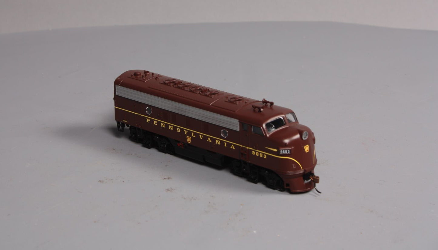 Roundhouse 14782 HO Pennsylvania F7A Diesel Locomotive #9653