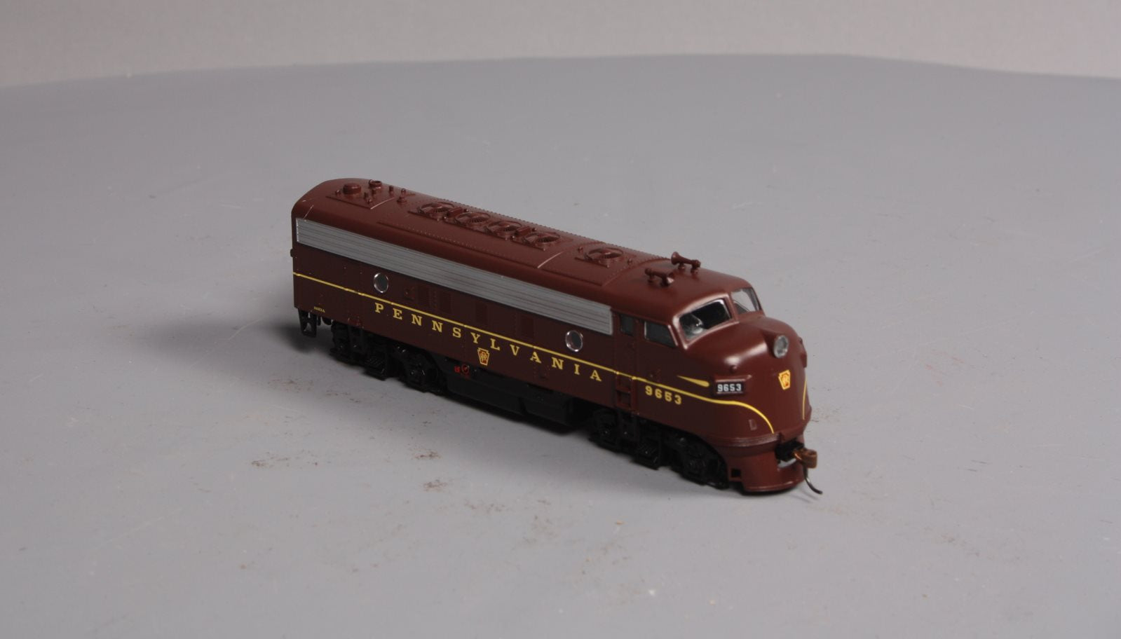 Roundhouse 14782 HO Pennsylvania F7A Diesel Locomotive #9653