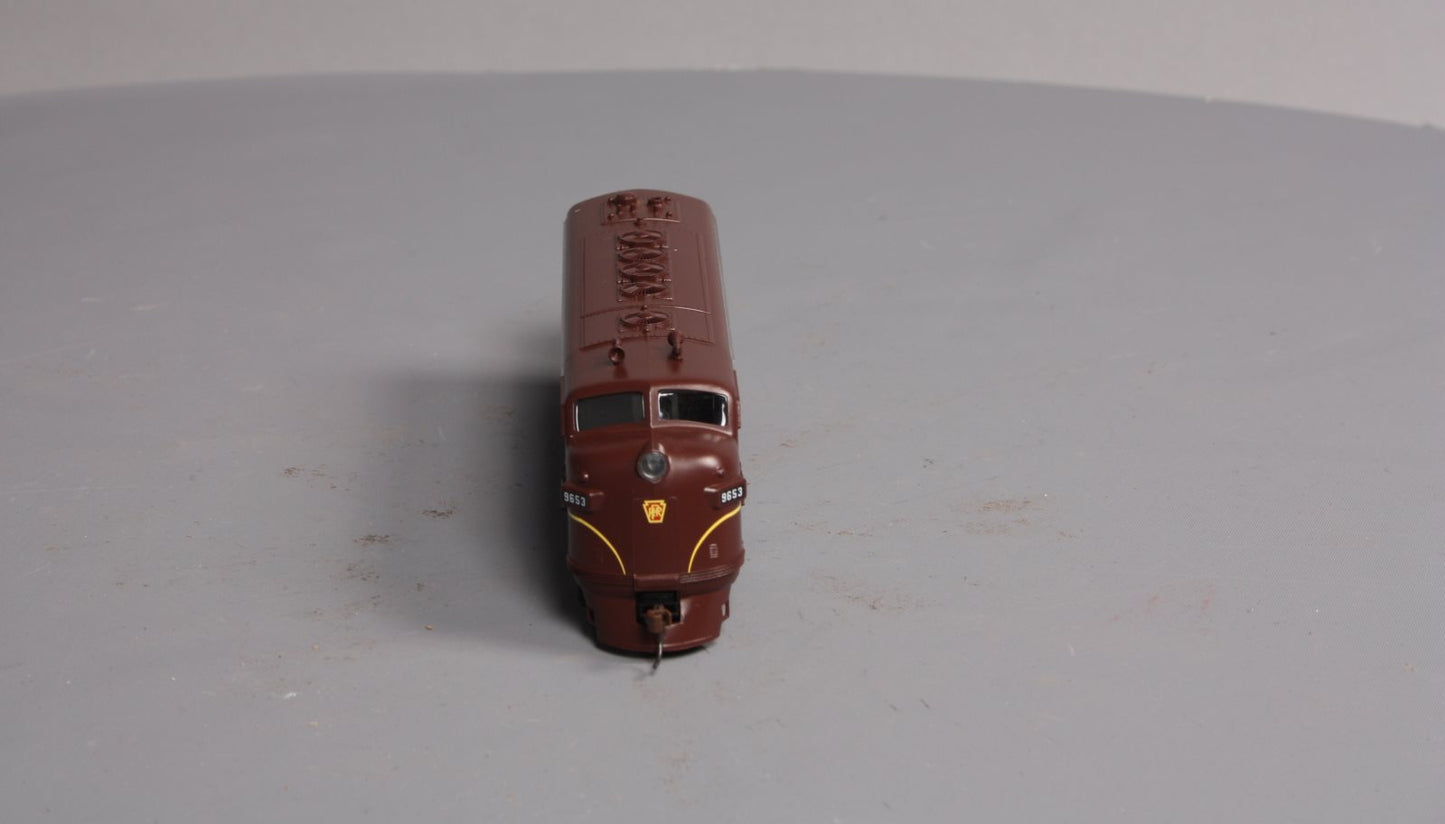 Roundhouse 14782 HO Pennsylvania F7A Diesel Locomotive #9653