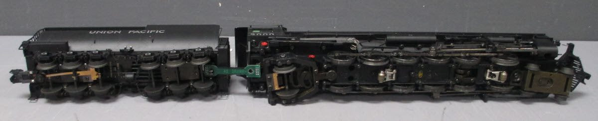 MTH 20-3293-1 Union Pacific 4-12-2 Steam Locomotive & Tender #9000 with PS2 LN/Box