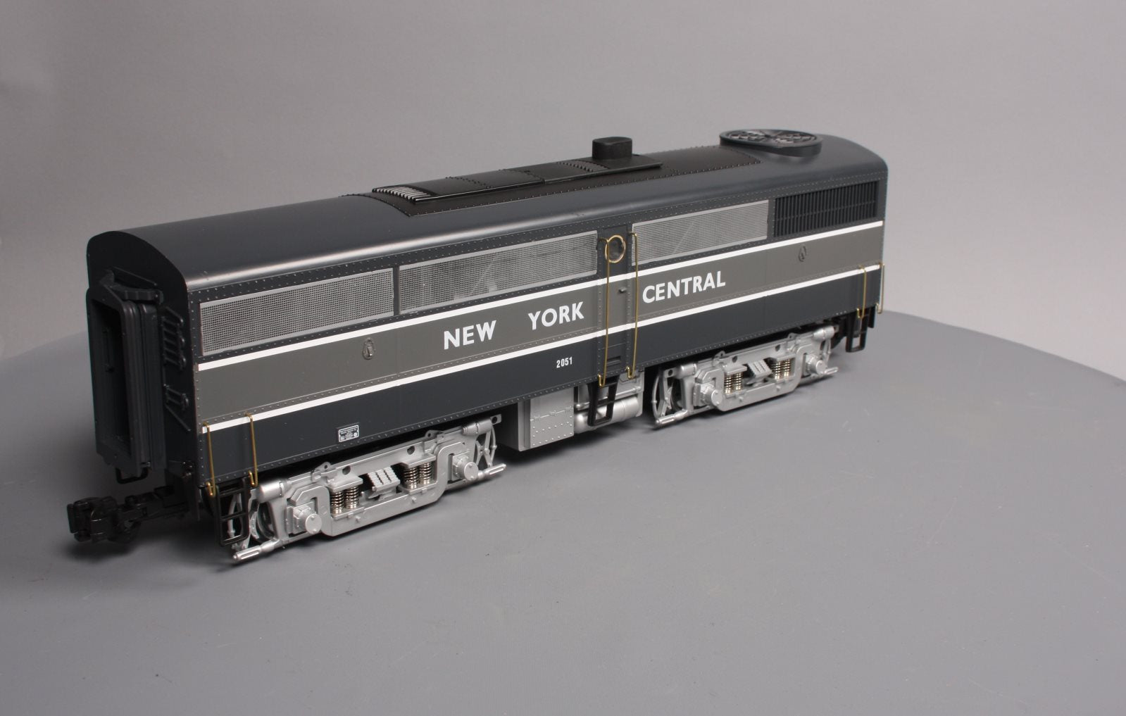 Aristo-Craft 22051 New York Central FB-1 Powered Diesel Locomotive #2051 LN/Box