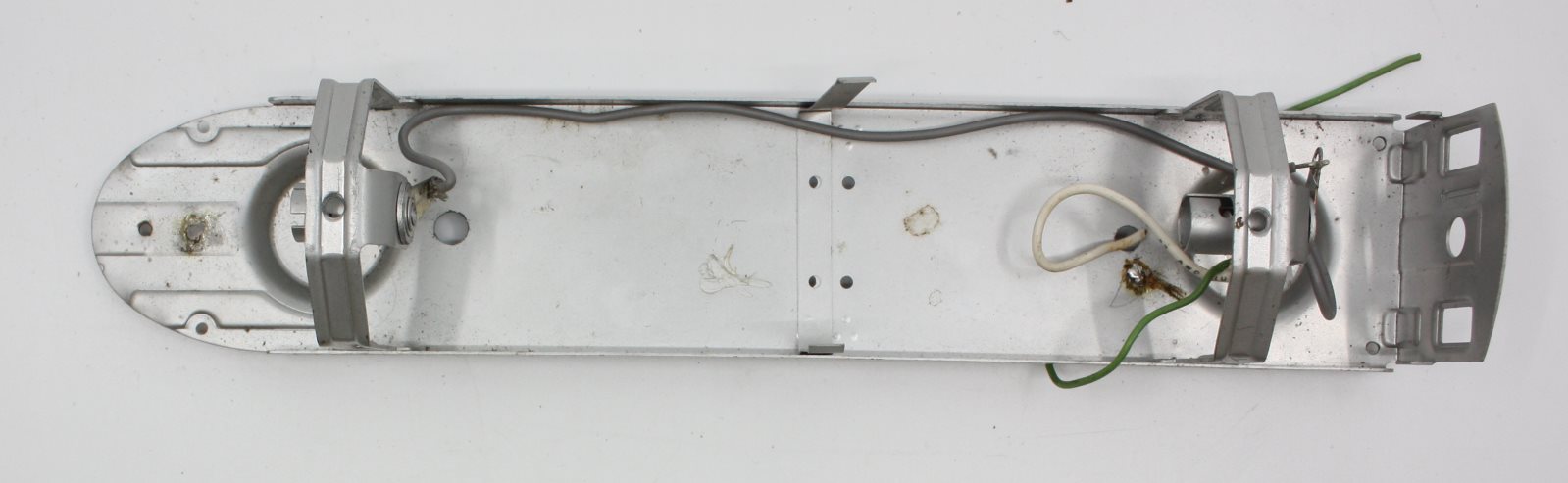 Lionel 2401-30 O Gauge Silver Observation Car Frame Assembly
