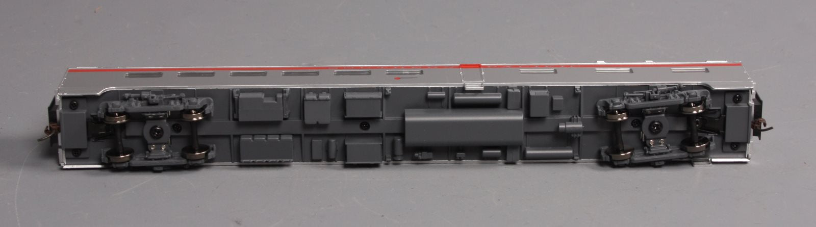 Walthers 932-6825 HO Scale Southern Pacific Pullman-Standard 48-Seat Diner