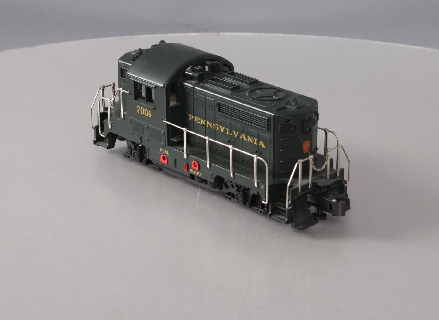 RMT 4152 PRR Complete Powered Diesel Locomotive #7004 LN/Box