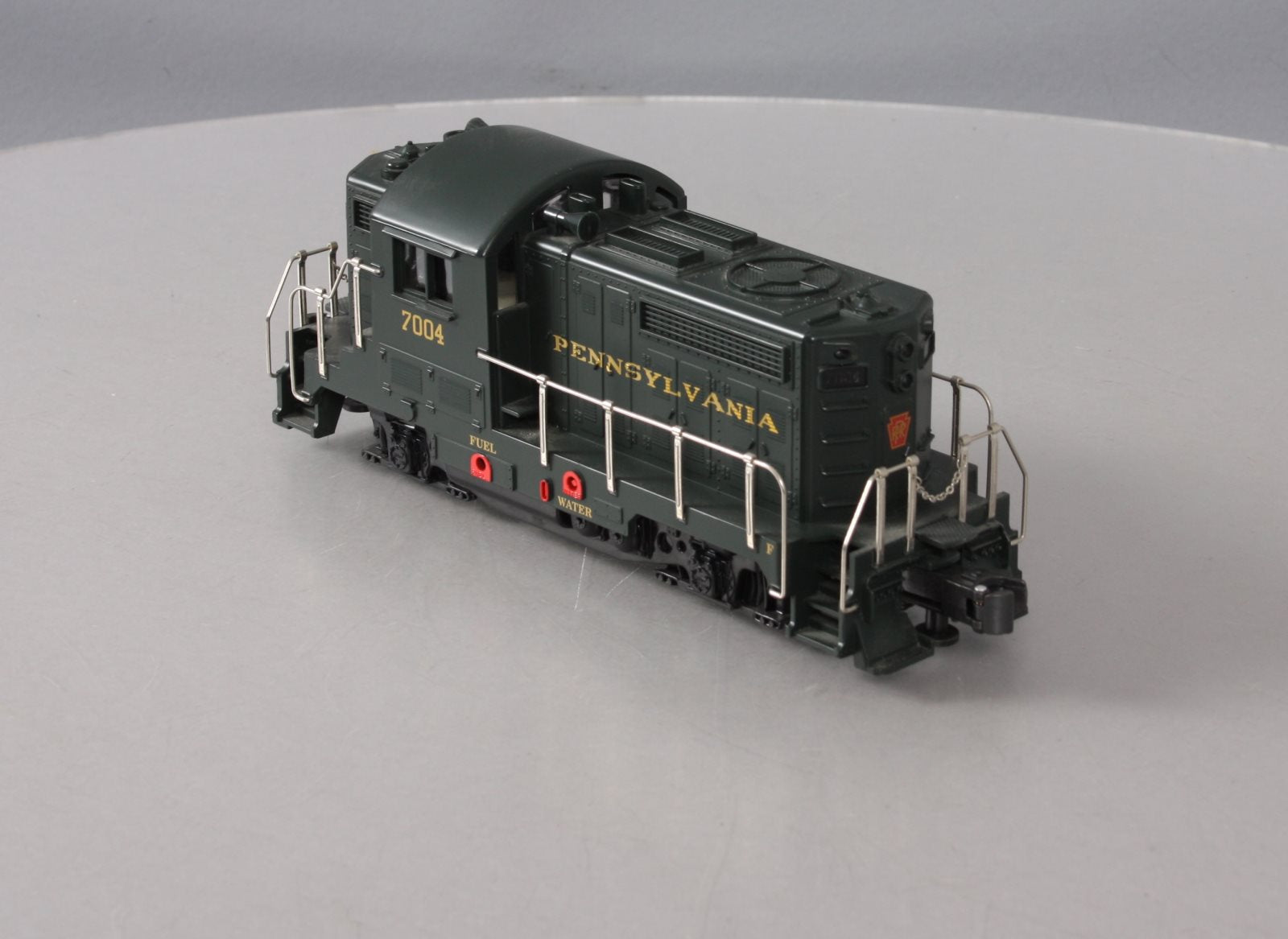 RMT 4152 PRR Complete Powered Diesel Locomotive #7004 LN/Box