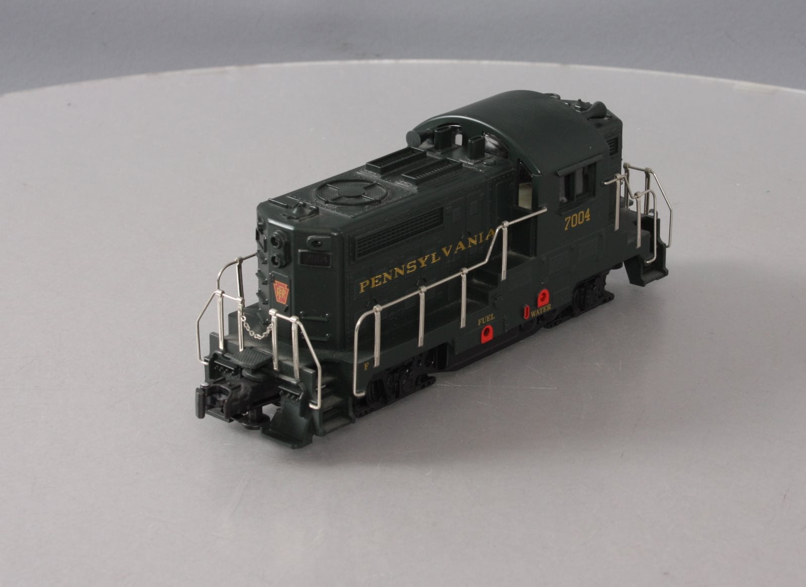 RMT 4152 PRR Complete Powered Diesel Locomotive #7004 LN/Box