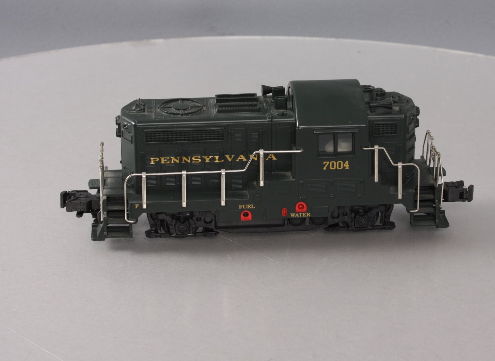 RMT 4152 PRR Complete Powered Diesel Locomotive #7004 LN/Box