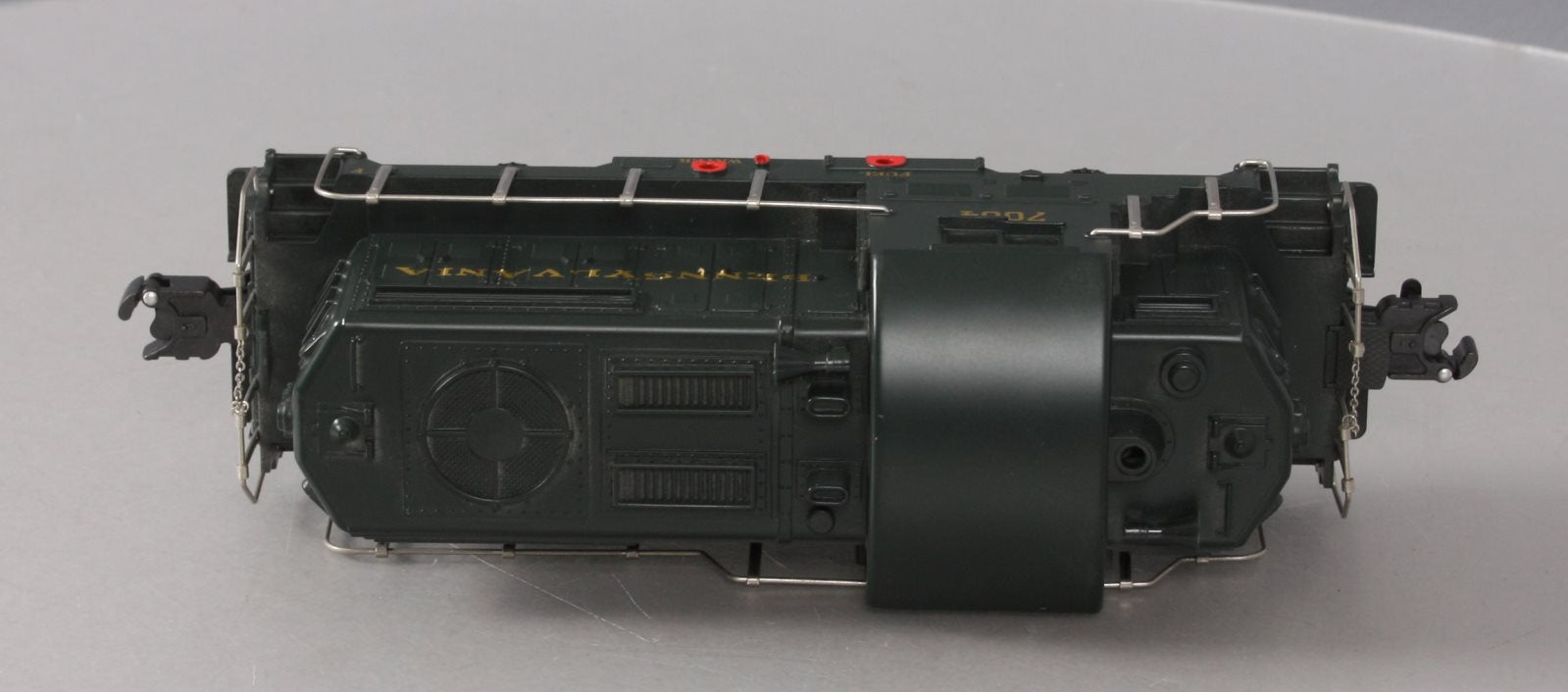 RMT 4152 PRR Complete Powered Diesel Locomotive #7004 LN/Box