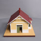 MTH 30-90303 Maroon/Cream Country Passenger Depot NIB