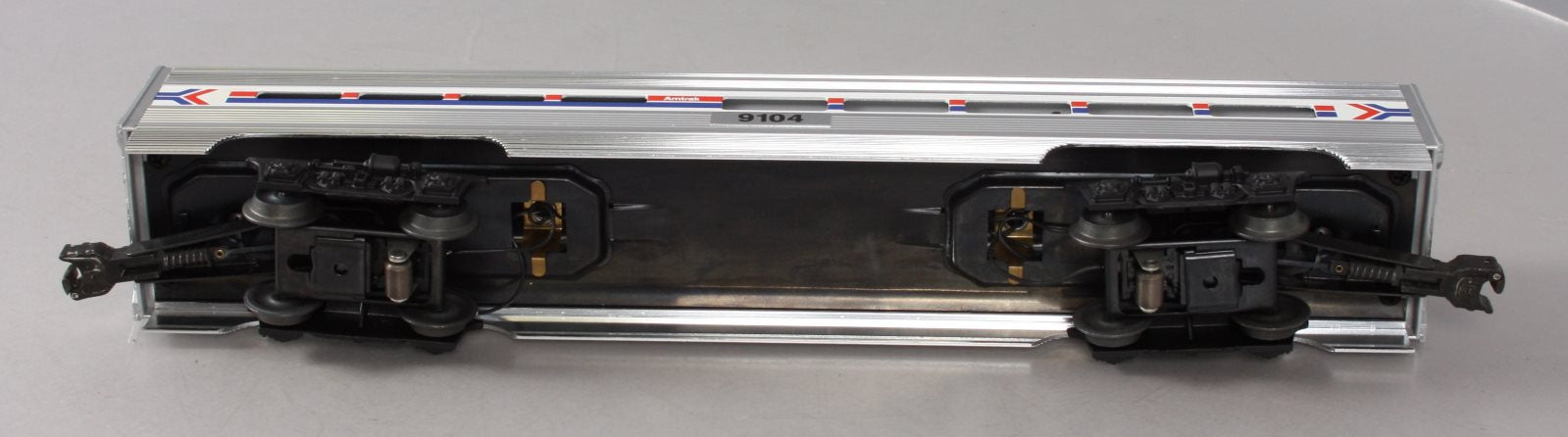 Lionel 6-19104 O Gauge Amtrak Aluminum Dining Passenger Car #9104 LN/Box