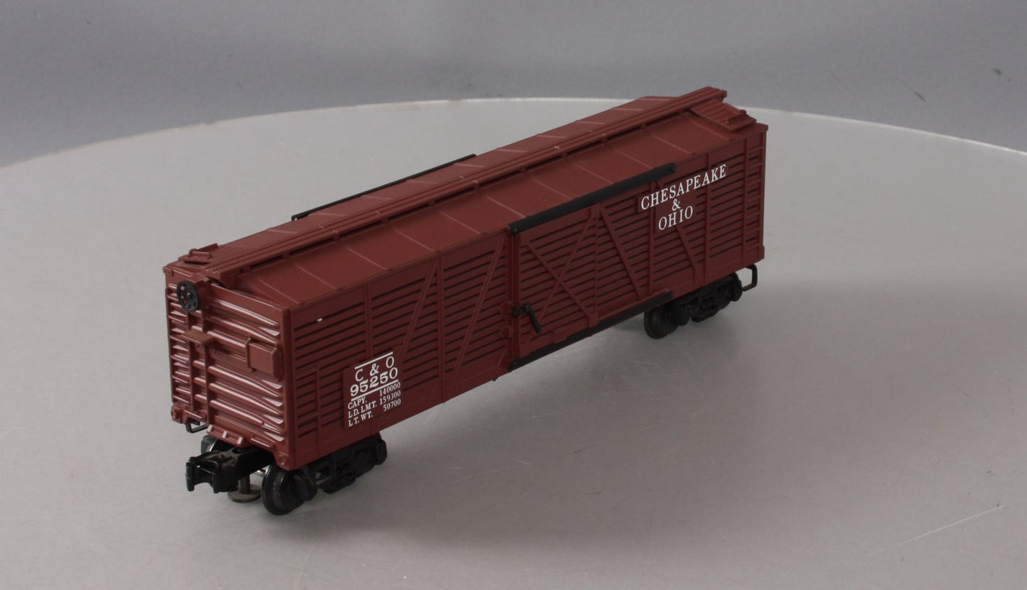 Lionel 6-51402 O Gauge Chesapeake & Ohio Stock Car LN/Box