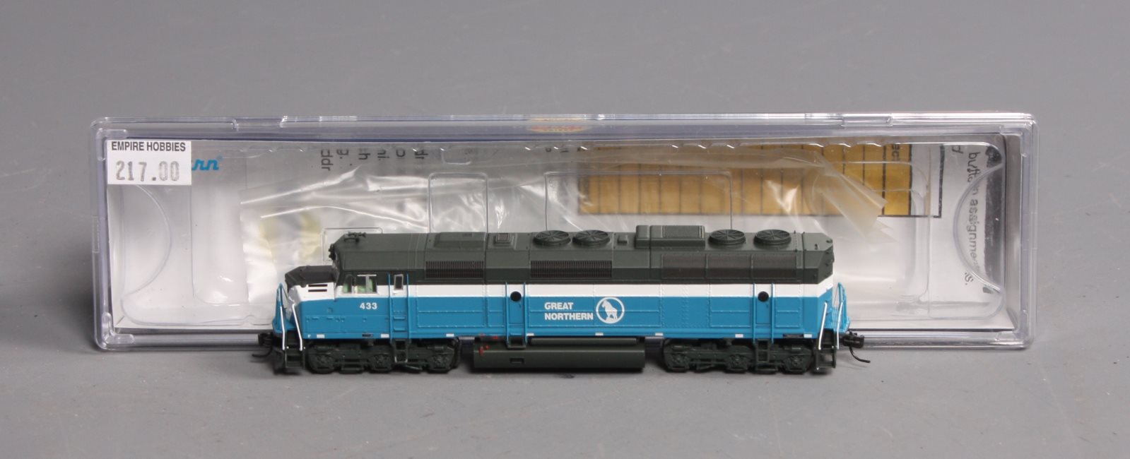 Athearn 15183 N Great Northern F45 with DCC & Sound #433