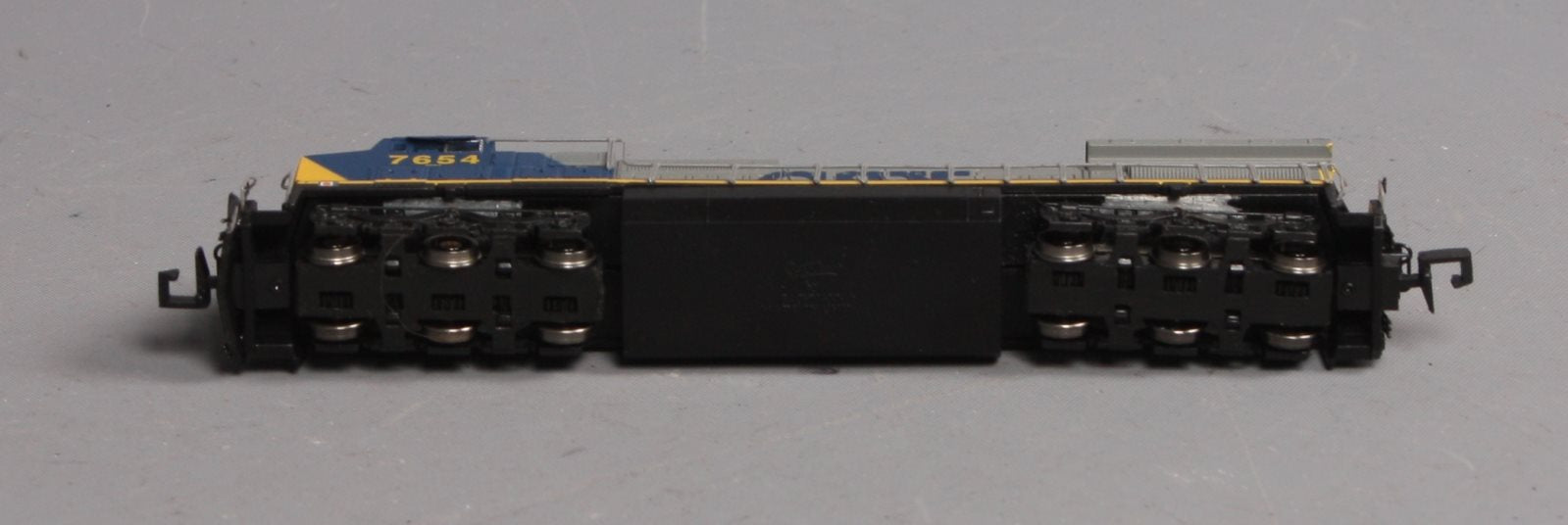 Bachmann 86054 N CSX GE Dash 8-40CW Diesel Locomotive #7654