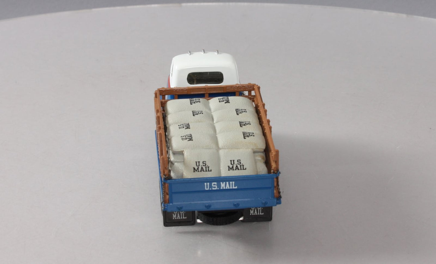 First Gear 19-1103 1:34 Scale Diecast US Mail 1952 GMC Flatbed with Burlap Sacks LN/Box