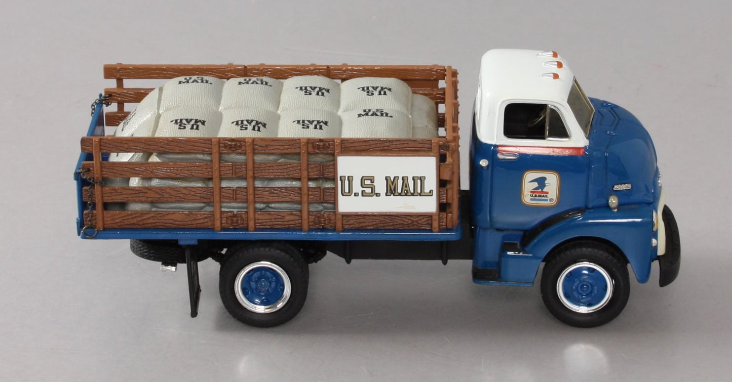 First Gear 19-1103 1:34 Scale Diecast US Mail 1952 GMC Flatbed with Burlap Sacks LN/Box