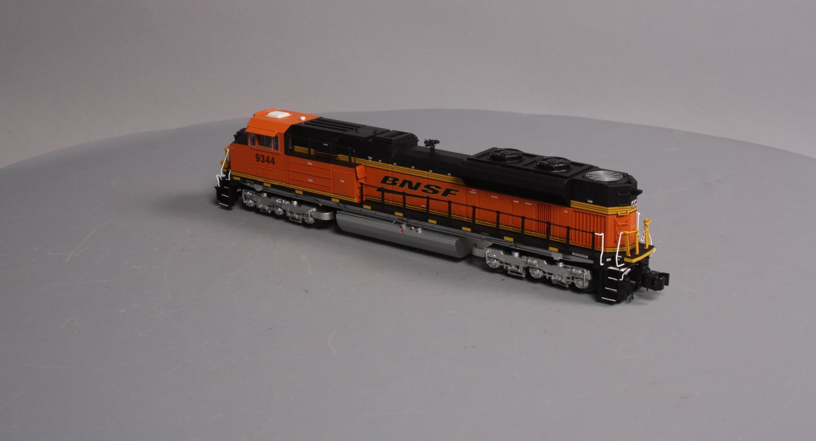 American Flyer 6-48171 S Scale BNSF SD70ACE Diesel Locomotive #9344