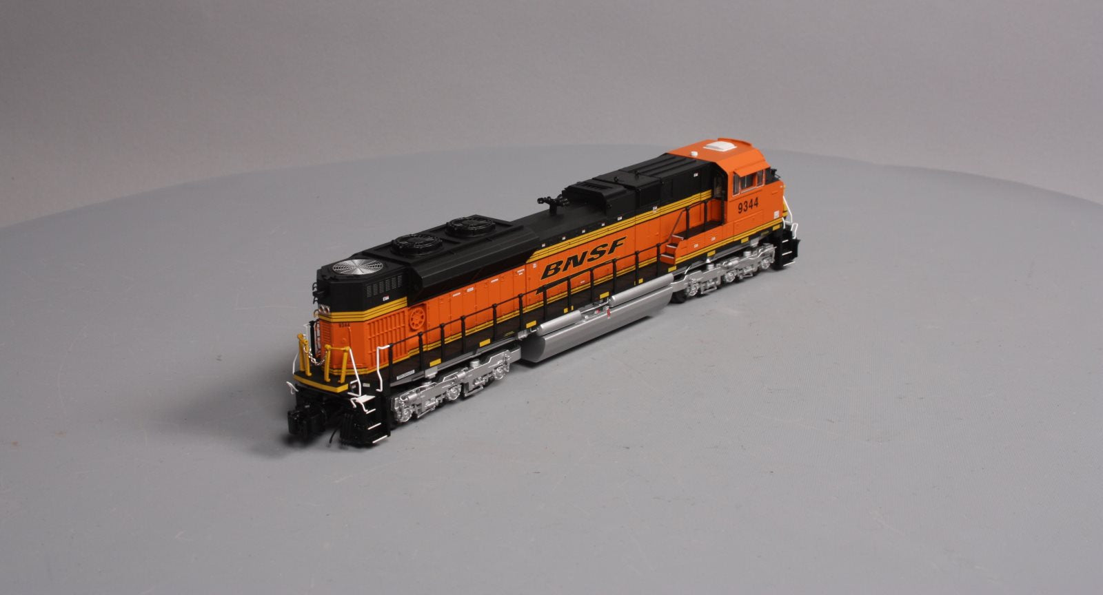 American Flyer 6-48171 S Scale BNSF SD70ACE Diesel Locomotive #9344
