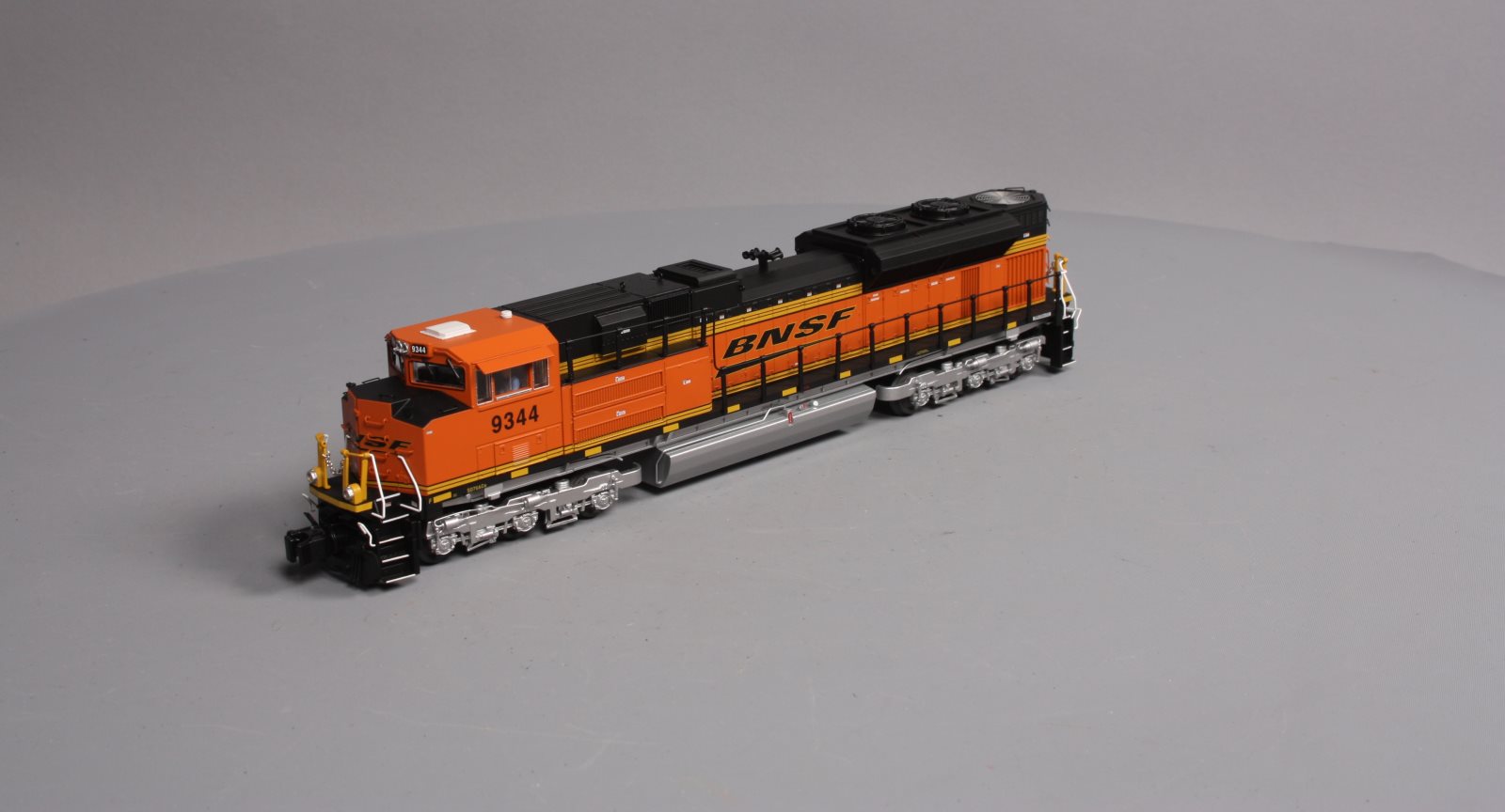 American Flyer 6-48171 S Scale BNSF SD70ACE Diesel Locomotive #9344