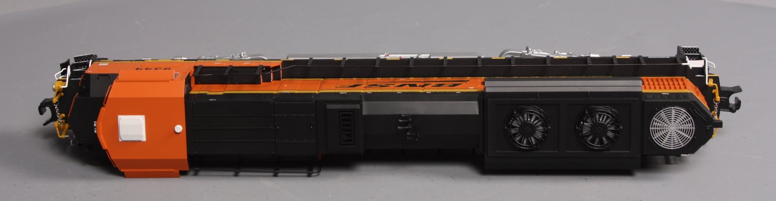 American Flyer 6-48171 S Scale BNSF SD70ACE Diesel Locomotive #9344