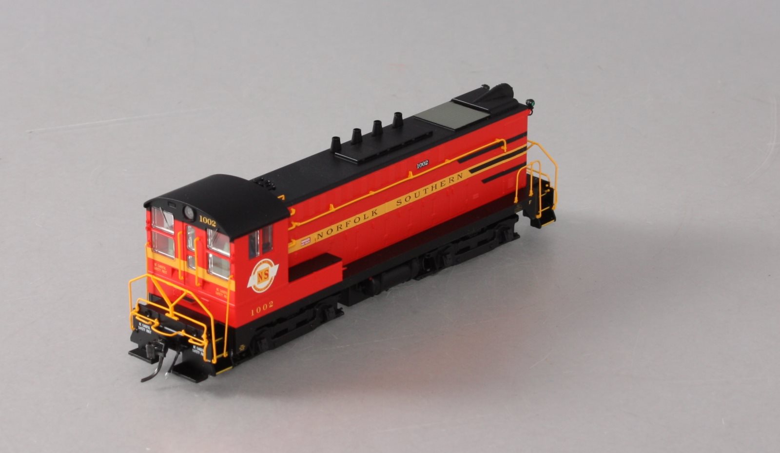 Bowser 23774 HO Norfolk Southern Baldwin DS4-4-1000 Diesel Locomotive #1002