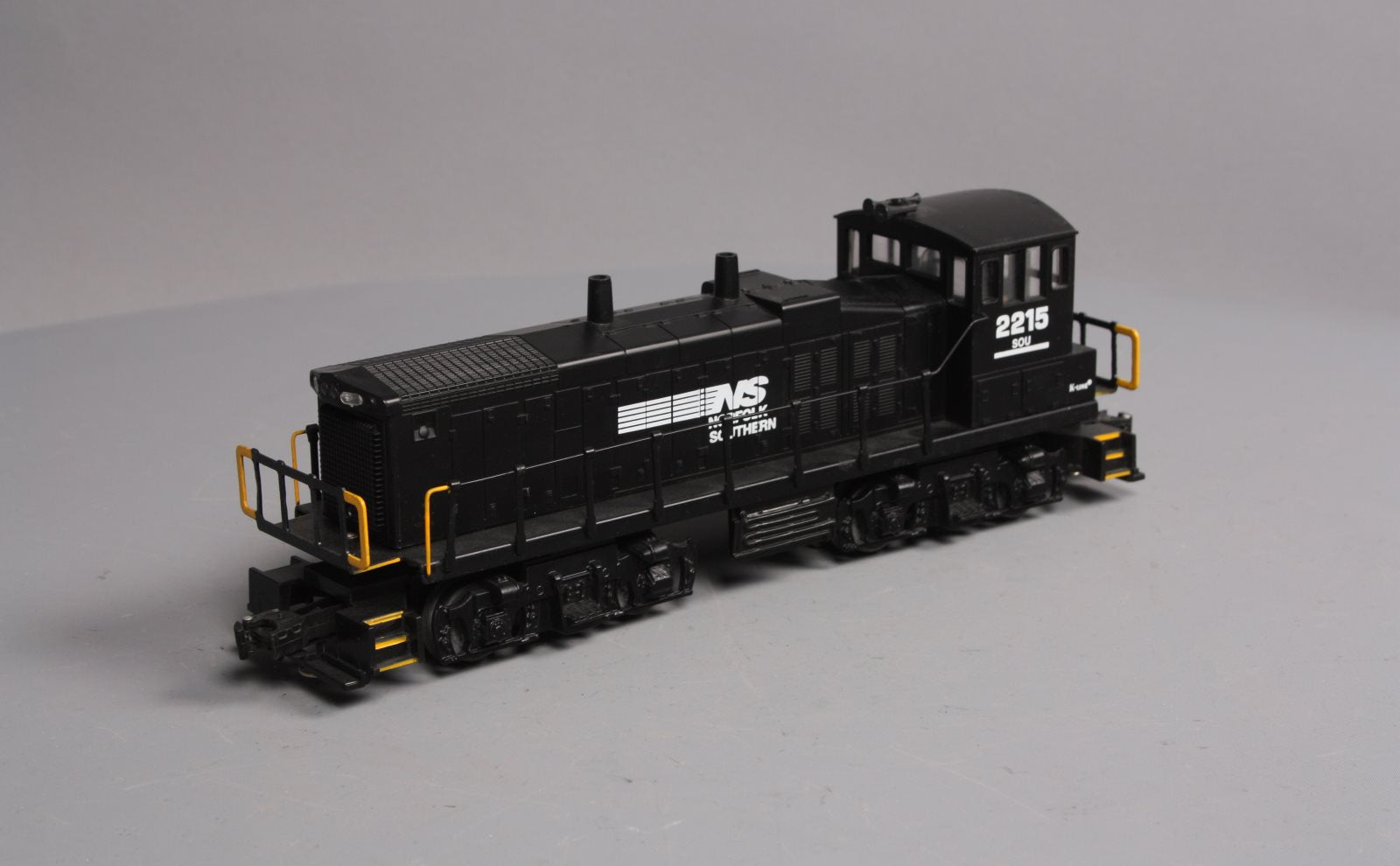 K-Line K-2215 O Norfolk Southern MP-15 Diesel Switcher #2215 LN/Box