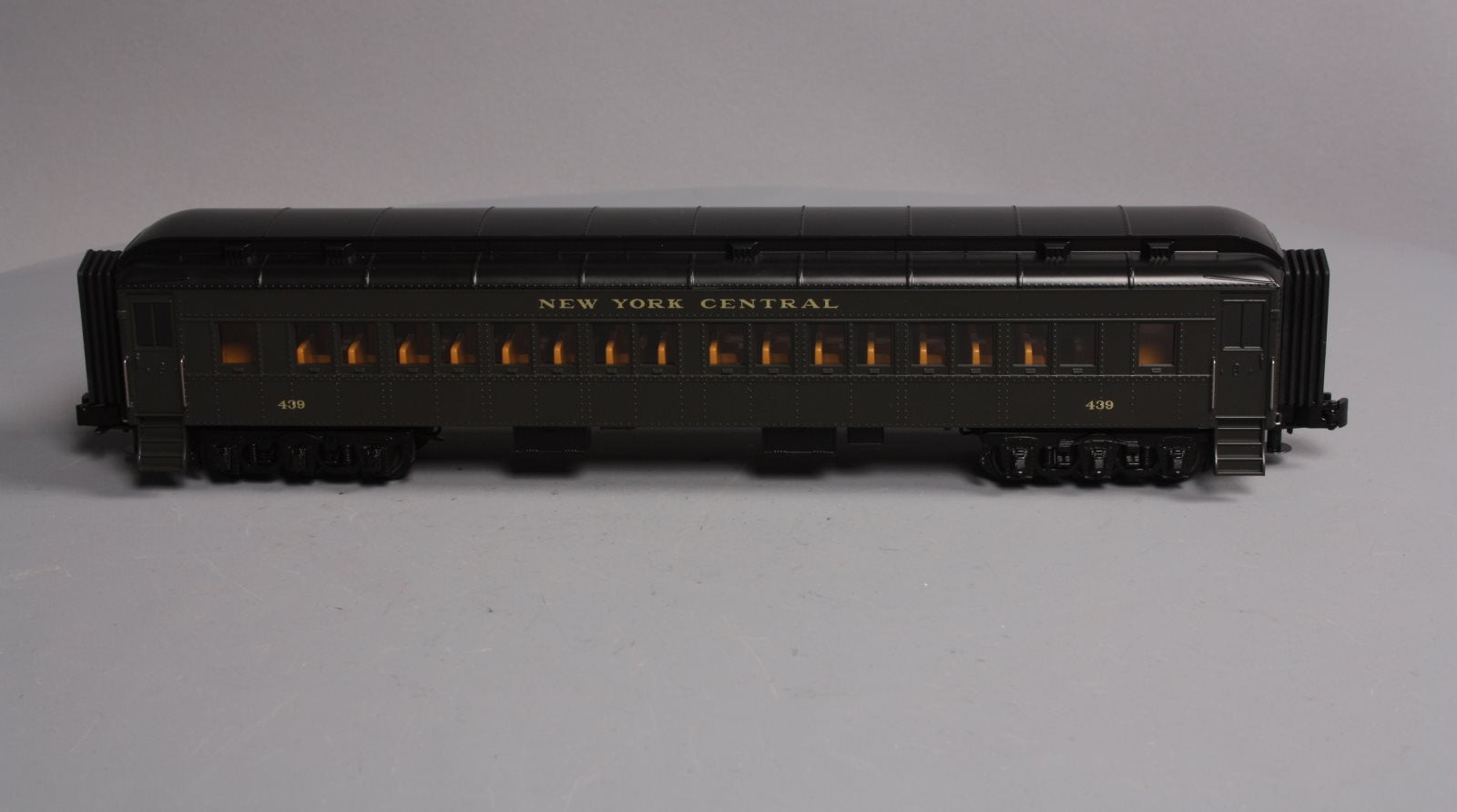 MTH 30-69254 O27 New York Central 60' Madison Coach