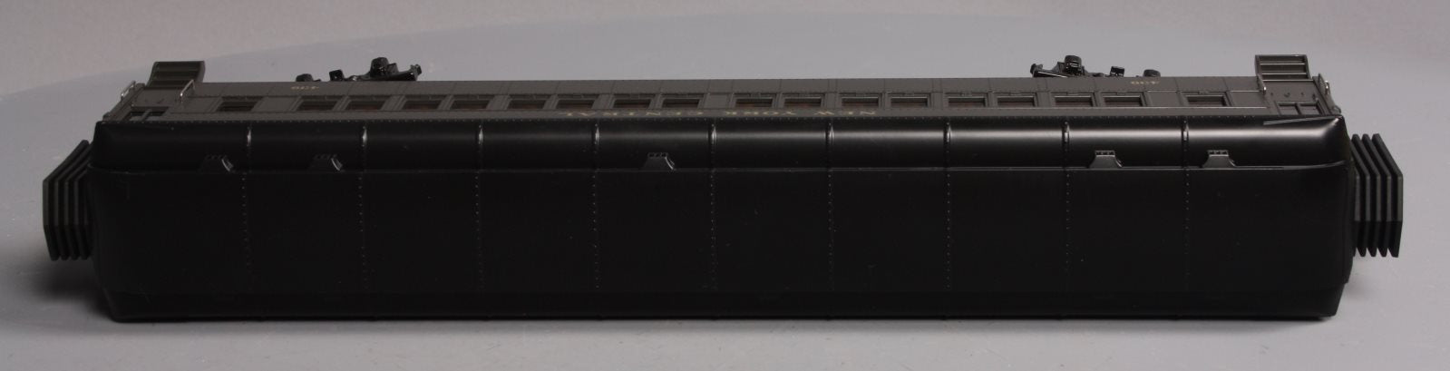 MTH 30-69254 O27 New York Central 60' Madison Coach
