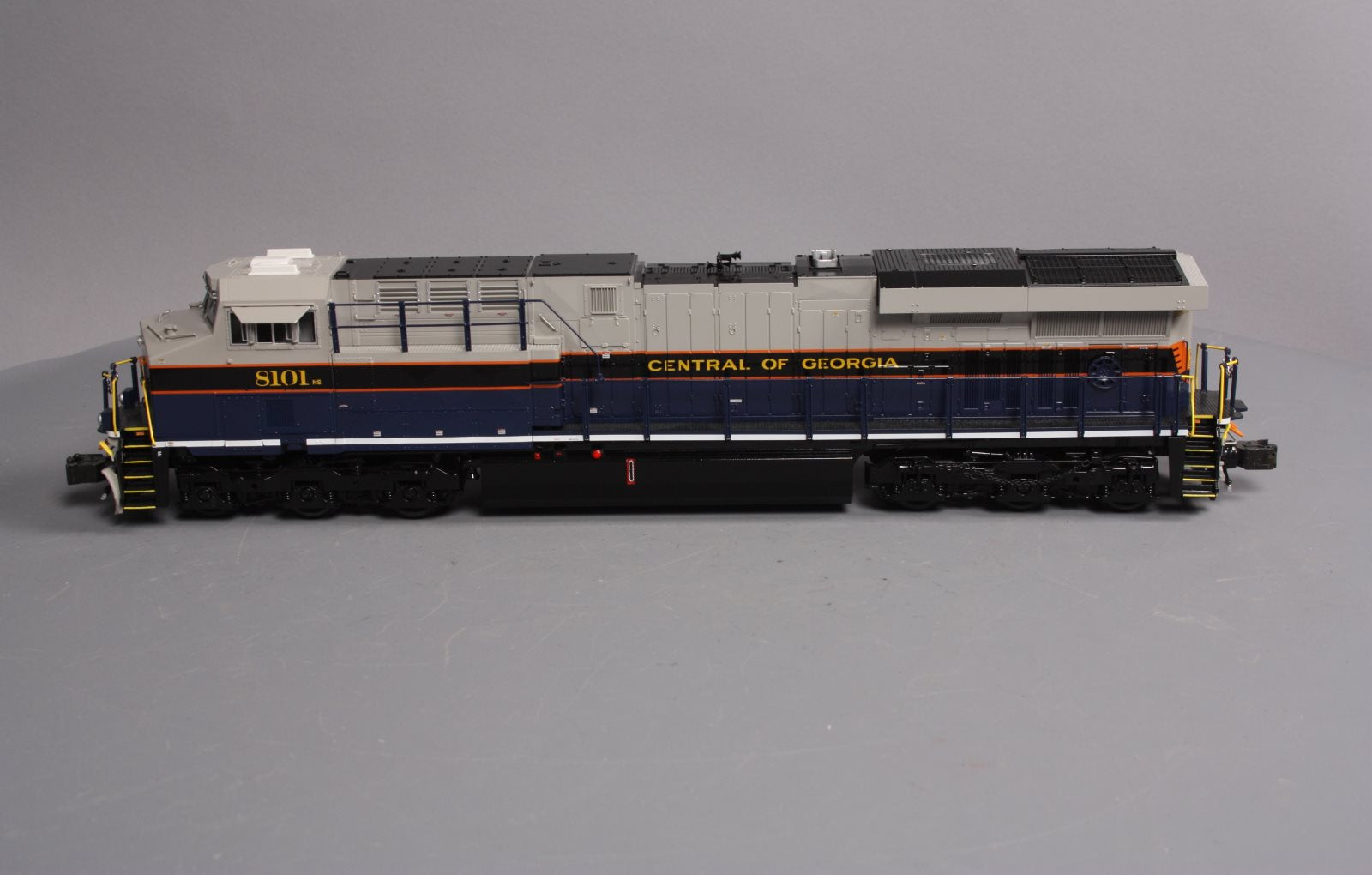 Lionel 6-38942 CG NS Heritage Legacy ES44AC Diesel Locomotive #8101
