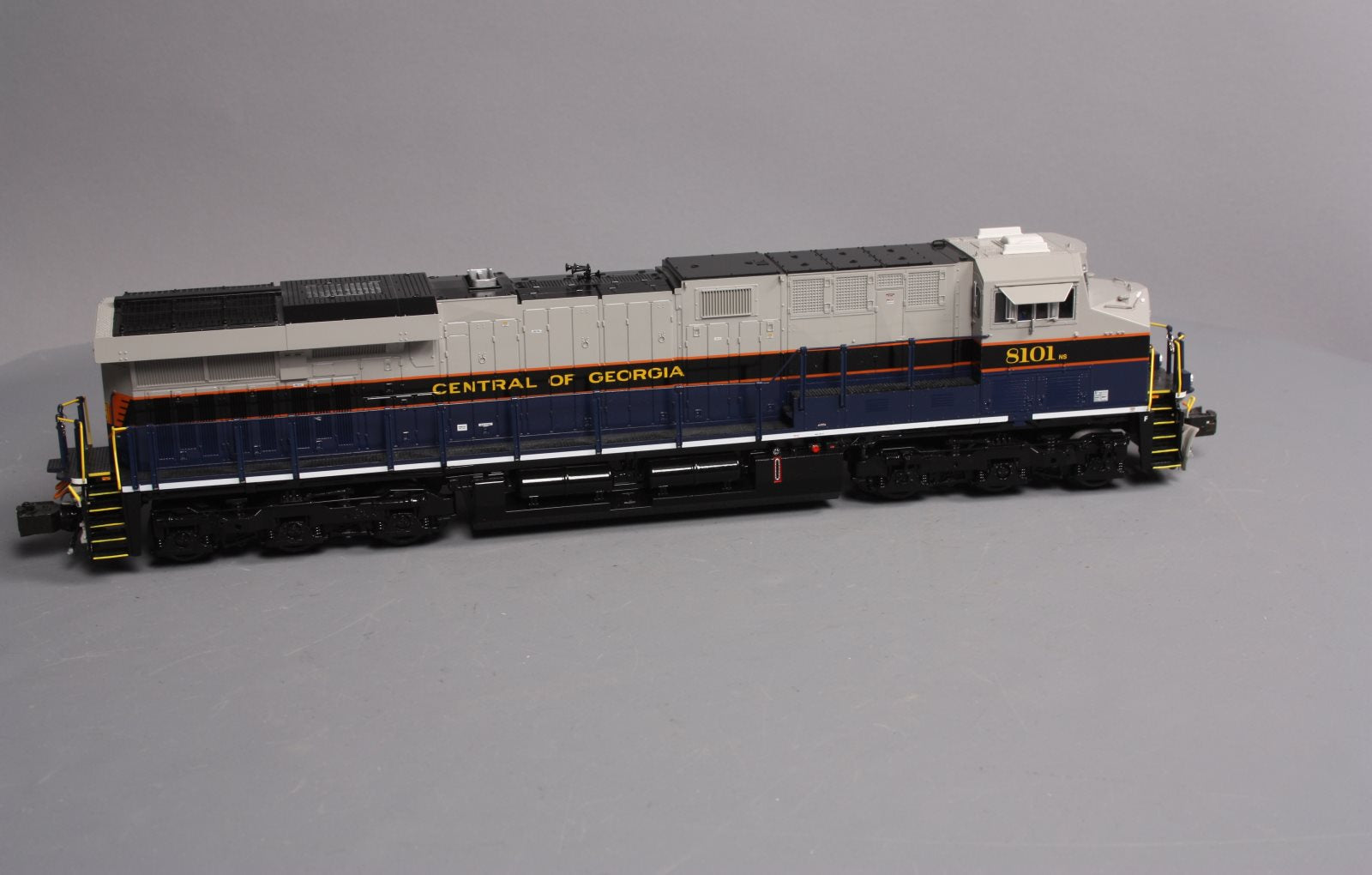 Lionel 6-38942 CG NS Heritage Legacy ES44AC Diesel Locomotive #8101