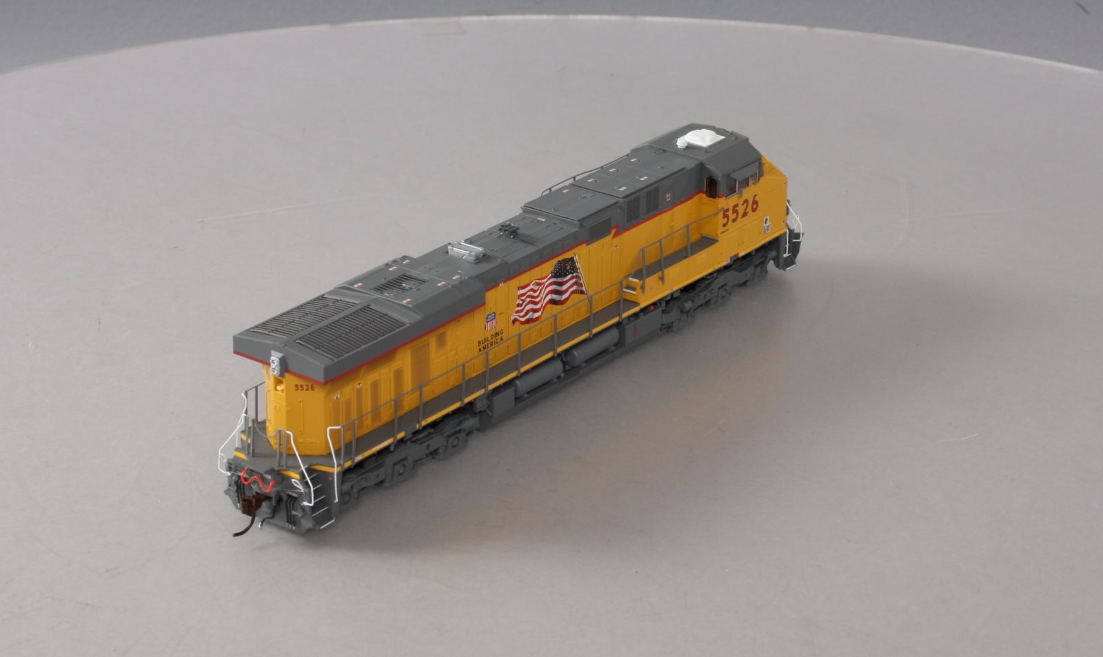 Athearn G69737 HO Union Pacific ES44AC Diesel Locomotive #5526