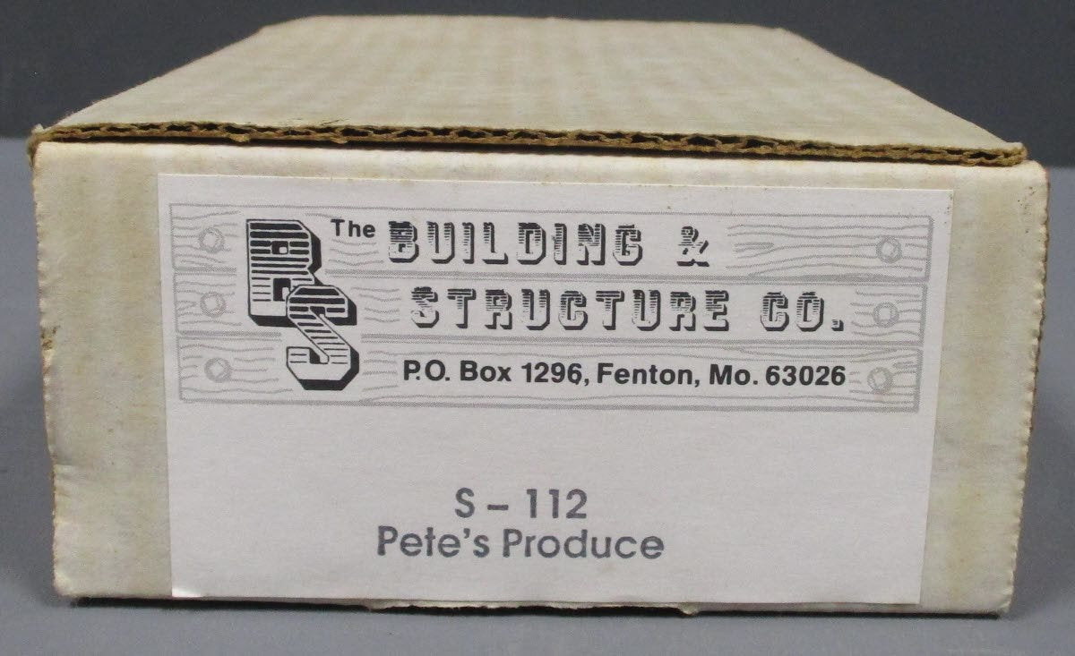The Building & Structure S-112 S Scale Pete's Produce Building Kit