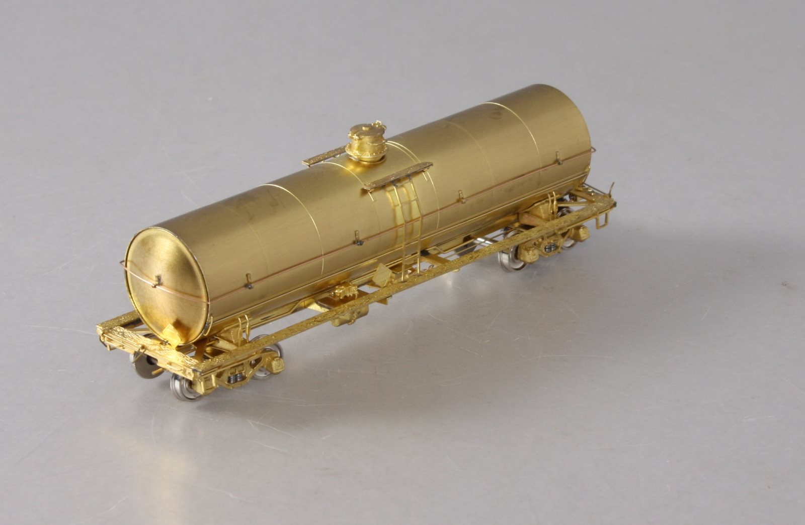 Overland 3028 HO BRASS L.P. Tank Car - Unpainted LN/Box