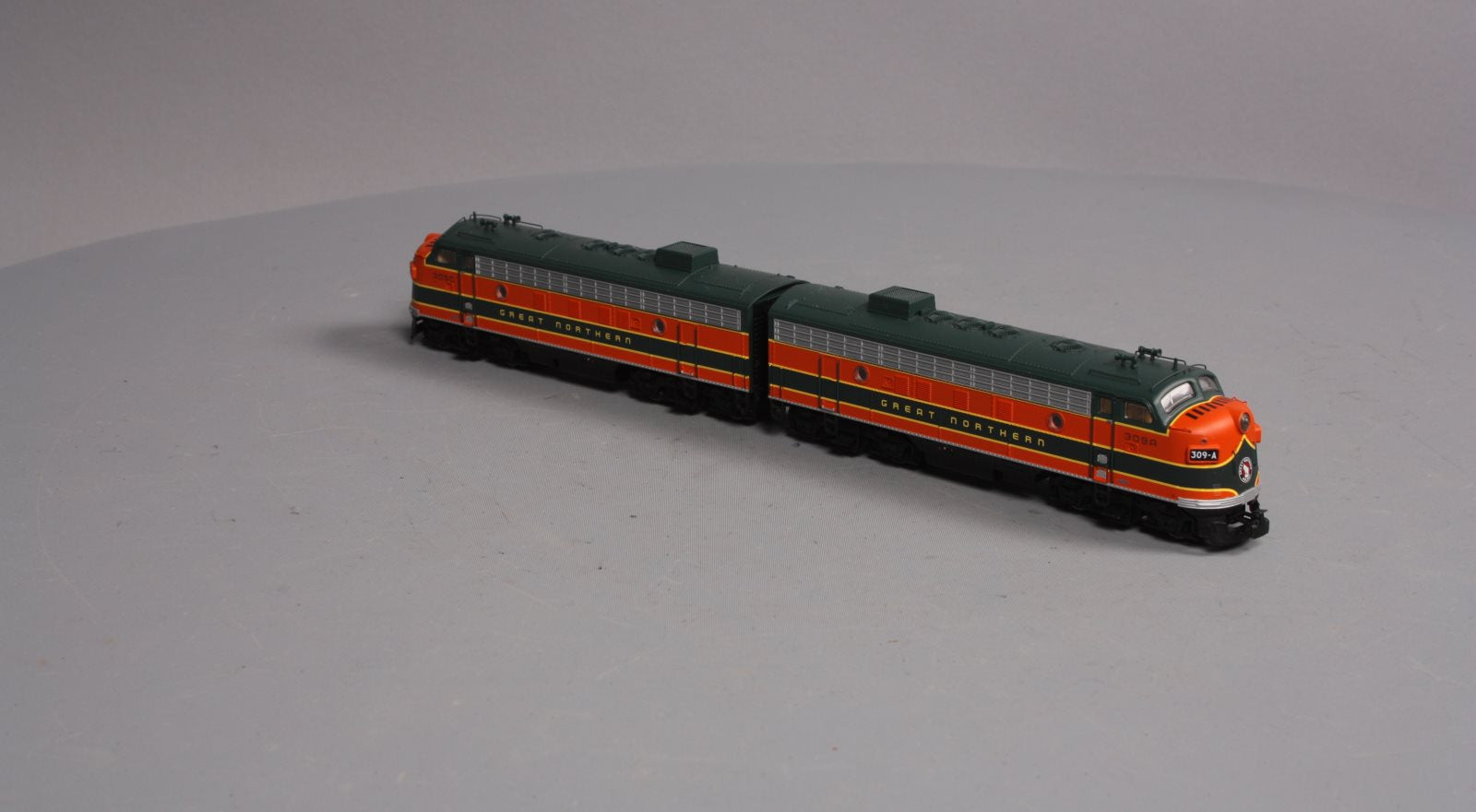 Marklin 39621 HO Great Northern F7 A/A Diesel Electric Loco MFX+ w/Sound LN/Box