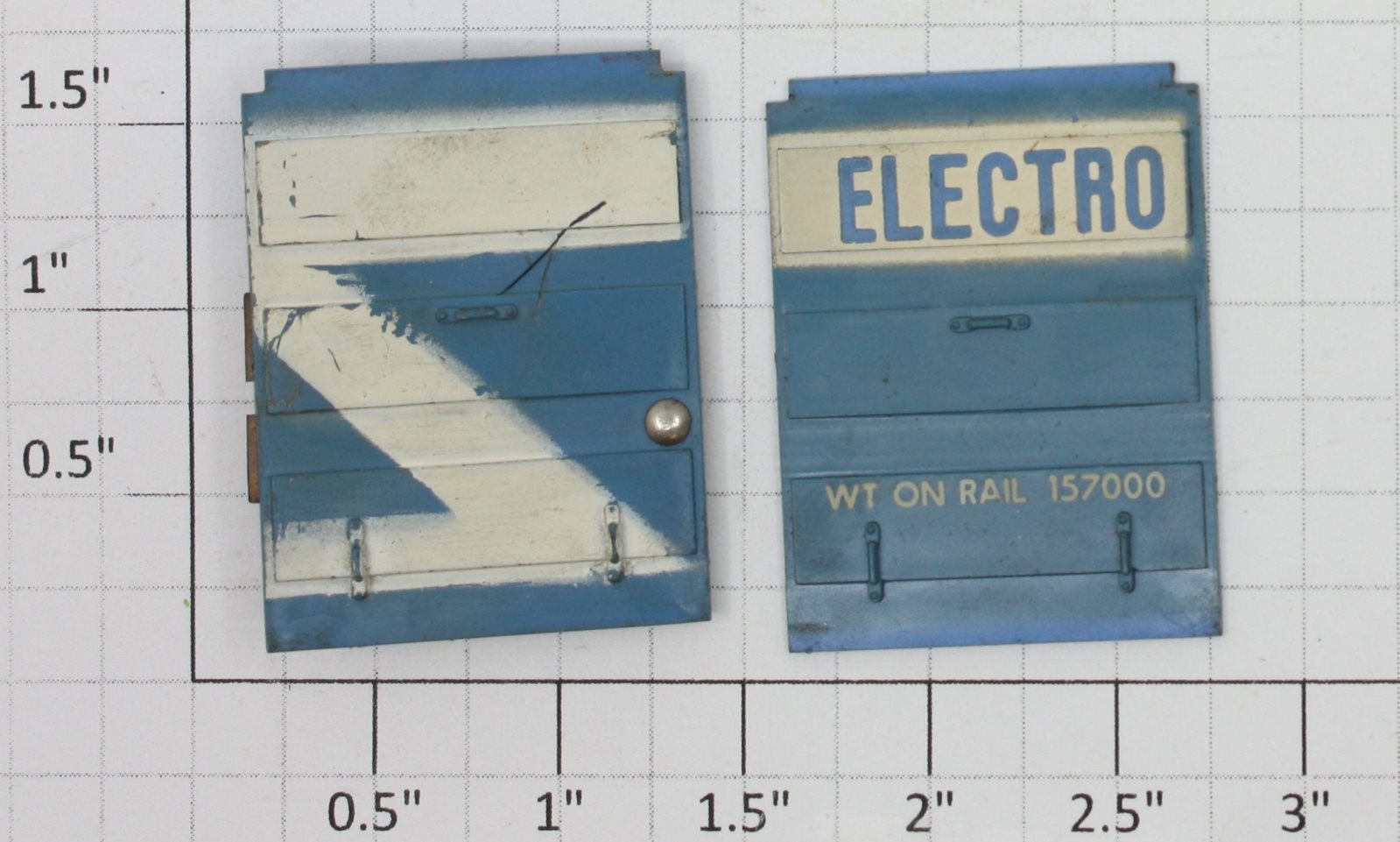 Lionel 3530-13 O Gauge Right Hand EMD GM Generator Car Door Set with Contact