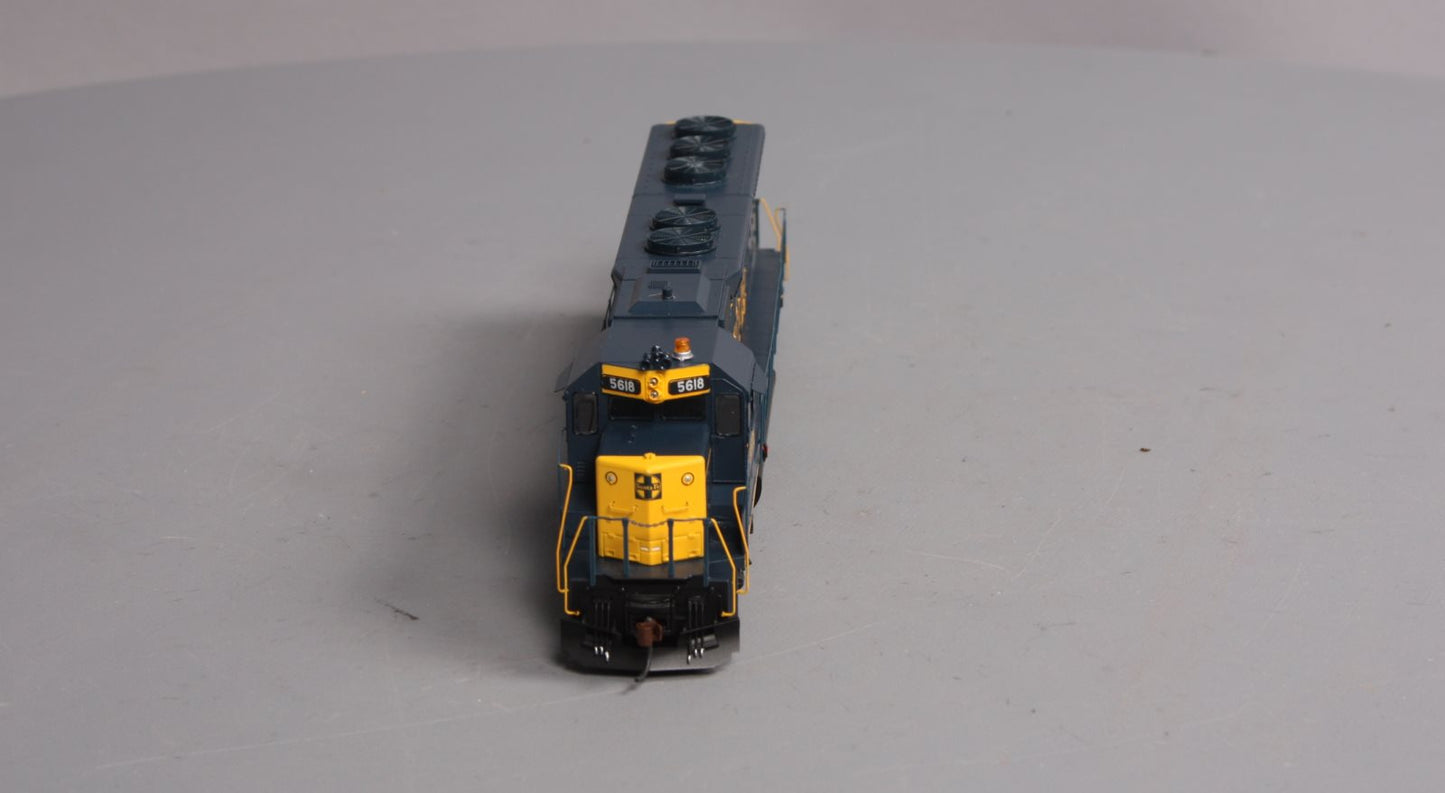 Athearn 95399 HO Scale Santa Fe SD45 Diesel Locomotive #5618