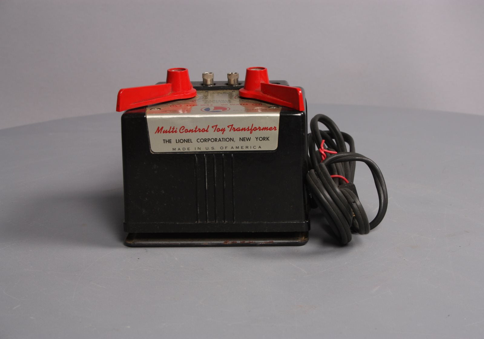 Lionel 1044 Vintage O 90 Watt Transformer w/Whistle Control