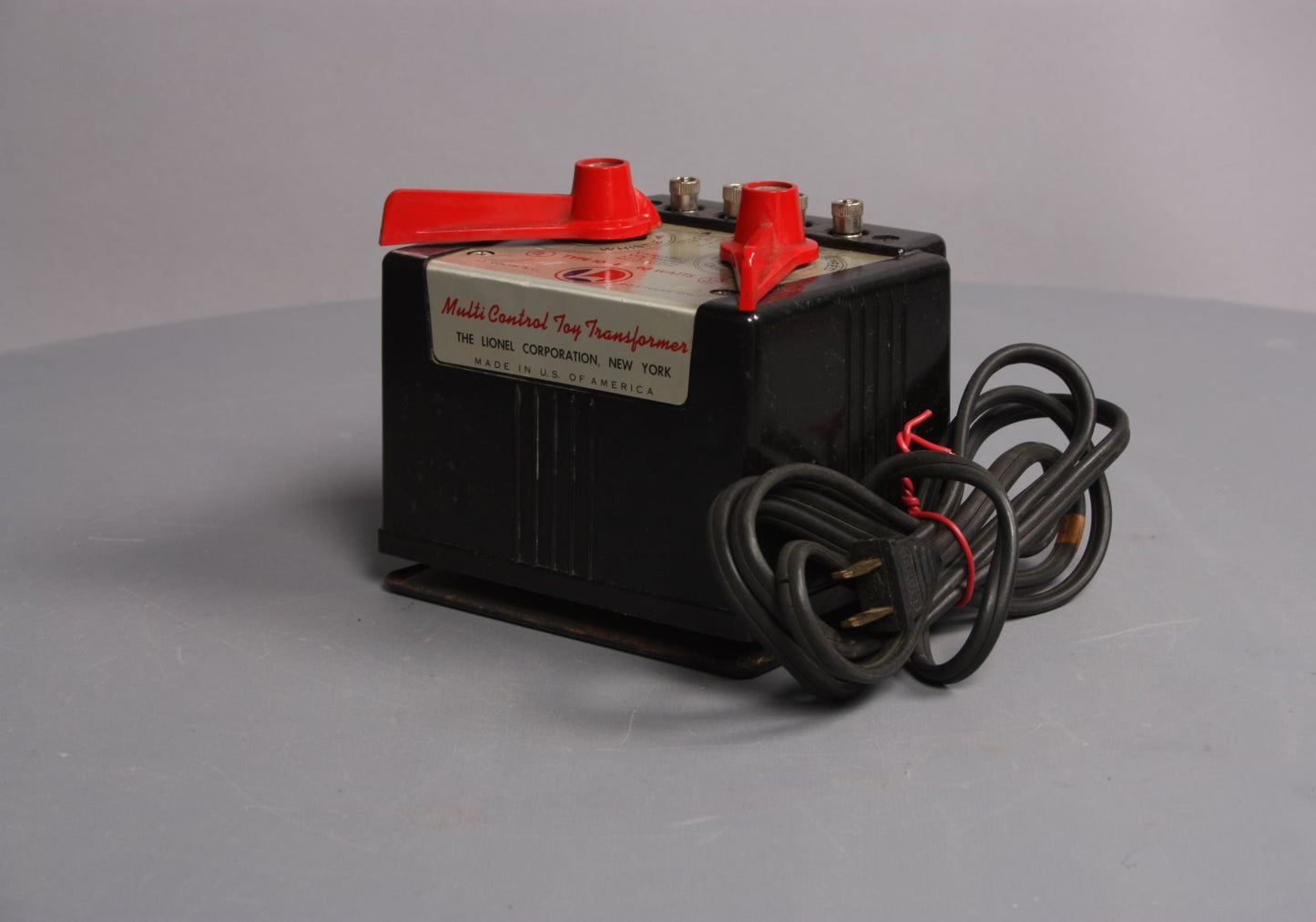 Lionel 1044 Vintage O 90 Watt Transformer w/Whistle Control