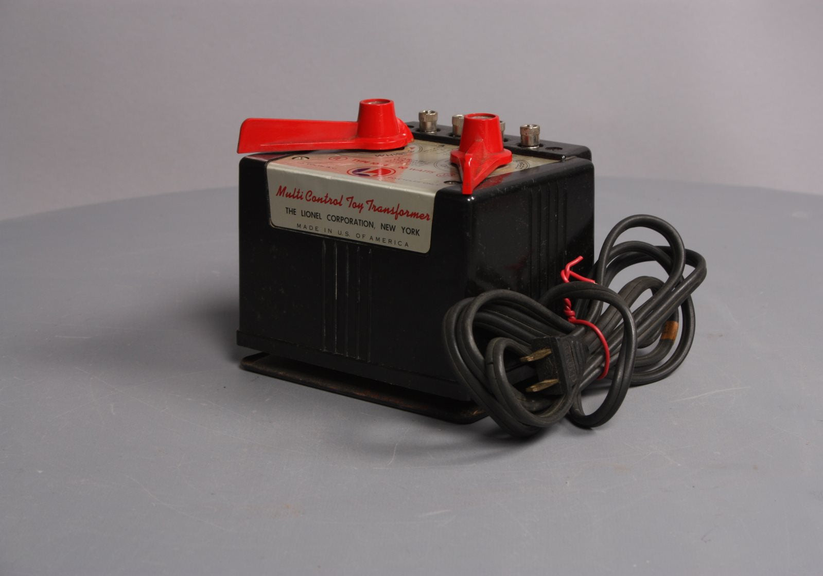 Lionel 1044 Vintage O 90 Watt Transformer w/Whistle Control