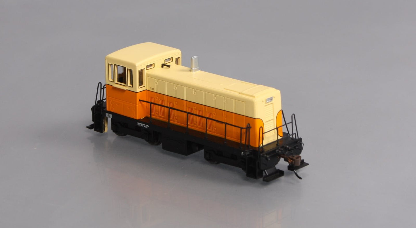 Bachmann 60611 HO Painted & Unlettered GE 70-Tonner Diesel Locomotive w/DCC