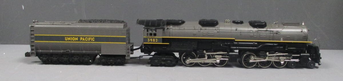 MTH 30-1107 O Union Pacific 4-6-6-4 Challenger Steam Locomotive & Tender #3982 NIB