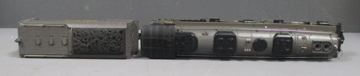 MTH 30-1107 O Union Pacific 4-6-6-4 Challenger Steam Locomotive & Tender #3982 NIB