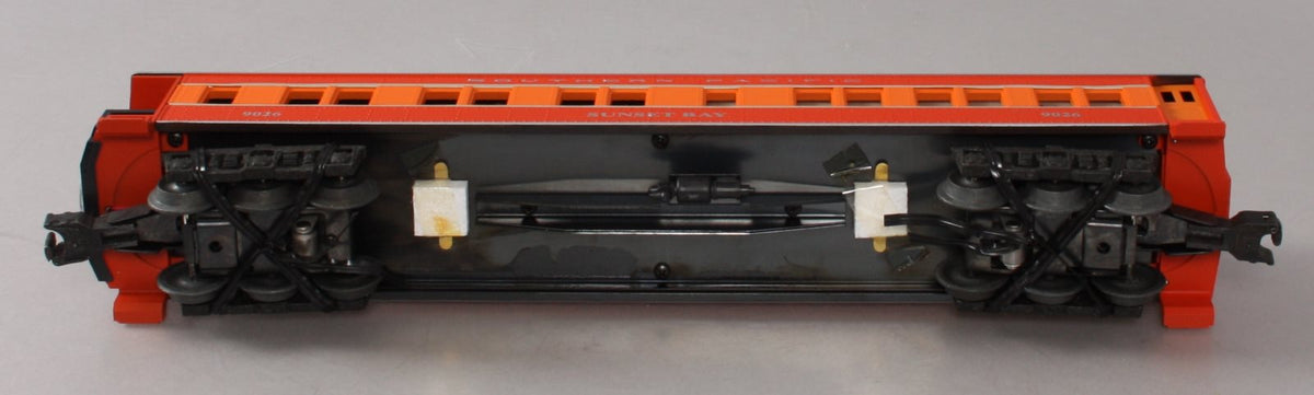 Lionel 6-19026 O Gauge Southern Pacific Madison "Sunset Bay" Observation Car LN/Box