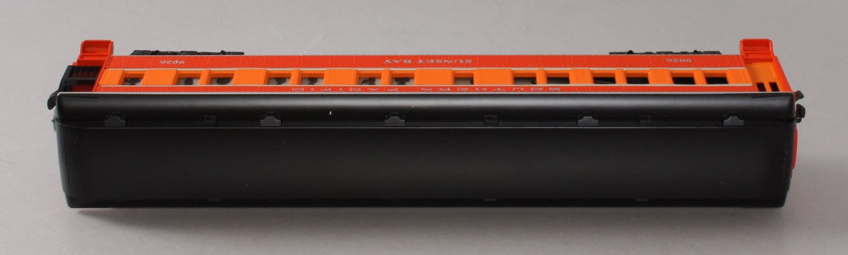 Lionel 6-19026 O Gauge Southern Pacific Madison "Sunset Bay" Observation Car LN/Box