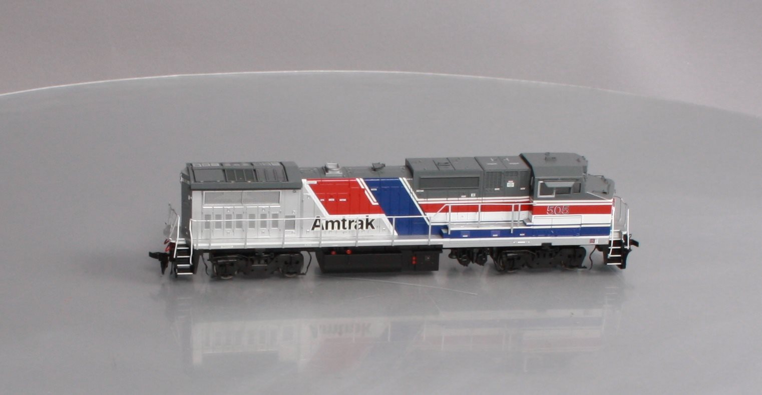 Atlas 9071 HO Scale Amtrak Dash 8-32BW Diesel Locomotive #505 w/DCC