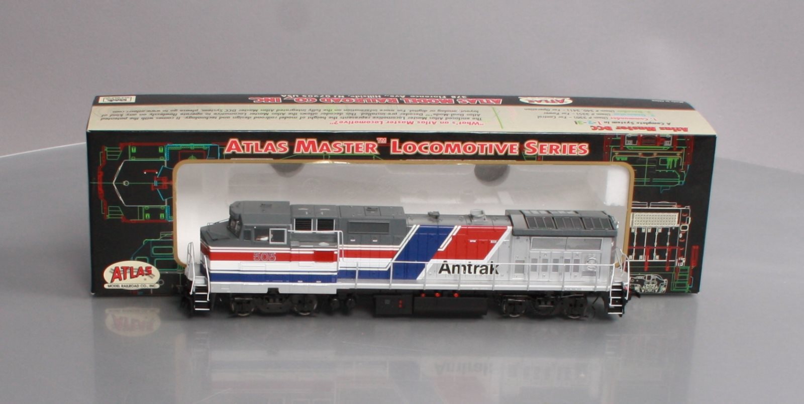 Atlas 9071 HO Scale Amtrak Dash 8-32BW Diesel Locomotive #505 w/DCC